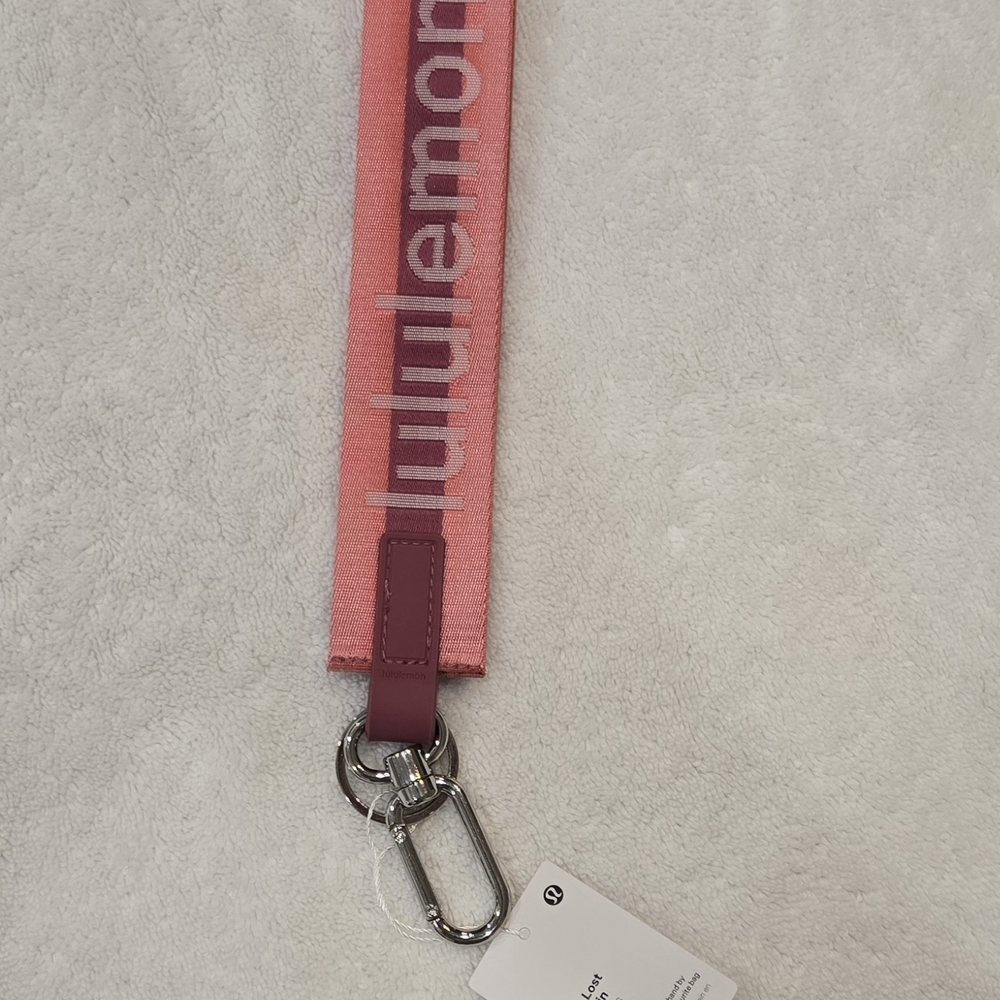 lululemon athletica NEVER LOST Keychain Pink Accessory. NWT... FREE Shipping!